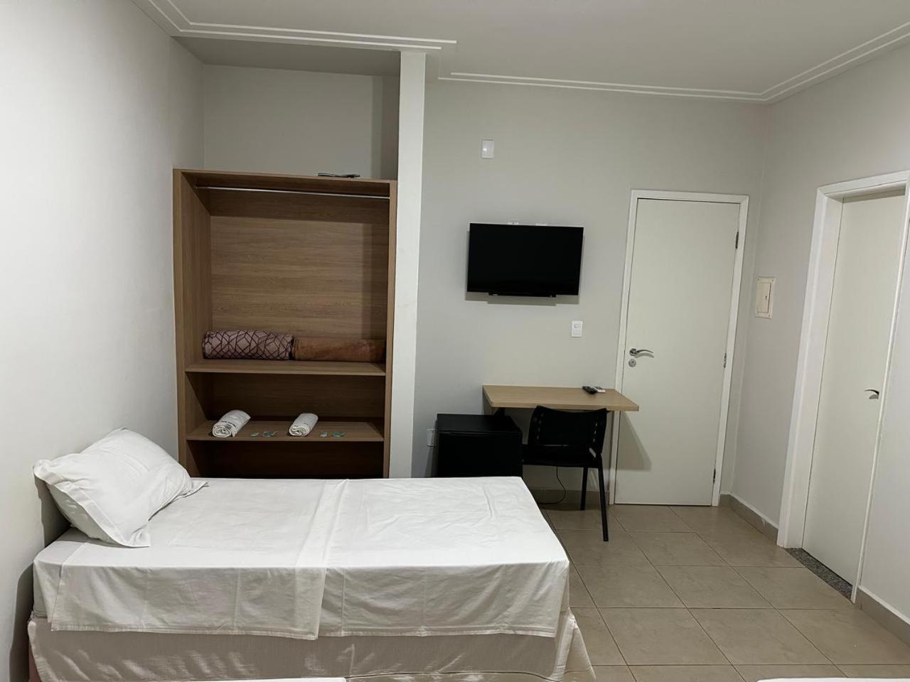 Big Hotel Araguari Kültér fotó